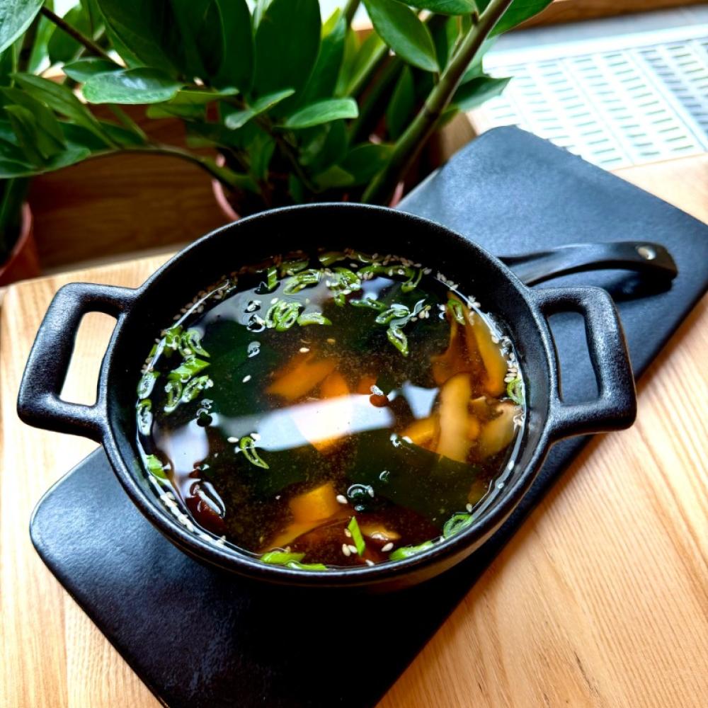 Мисо суп с грибами шитаки