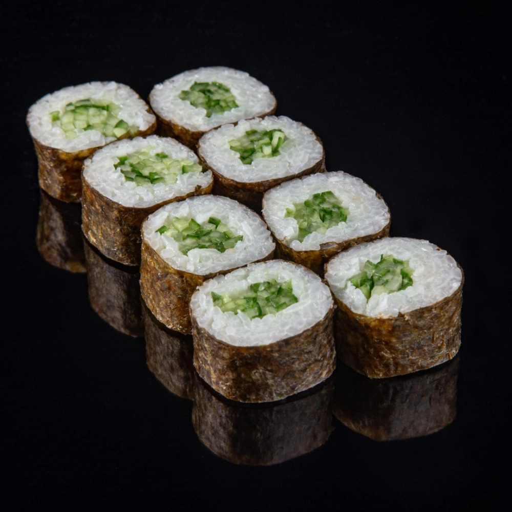 Хосомаки с огурцом