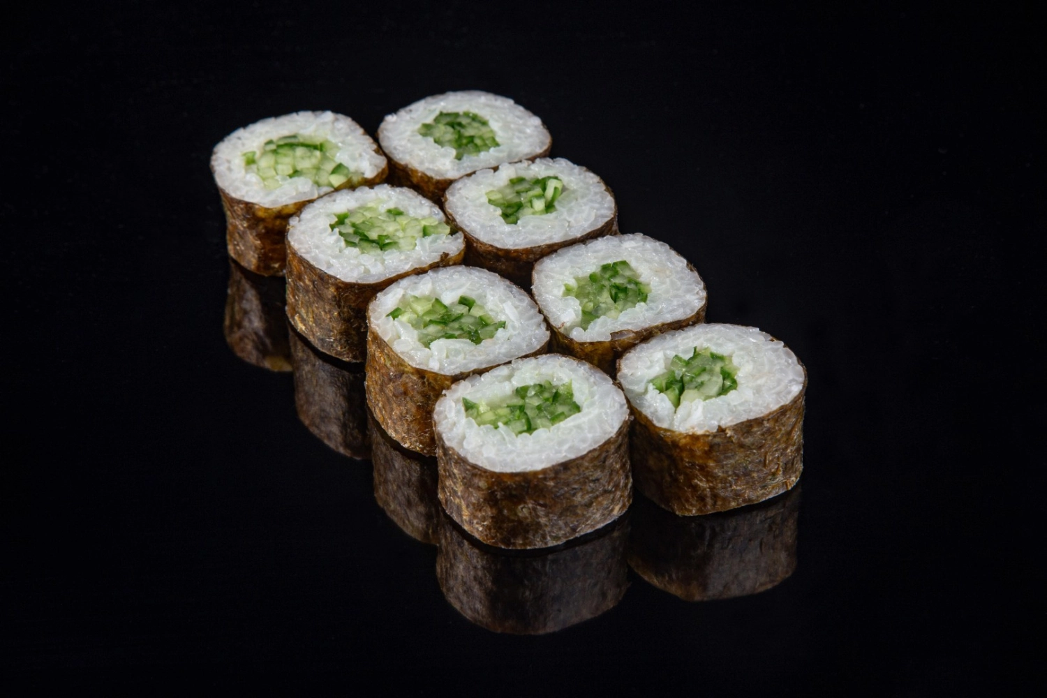 Хосомаки с огурцом