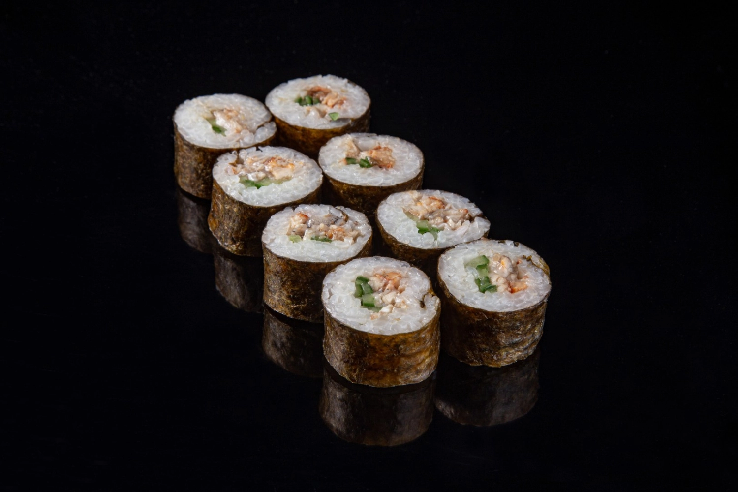 Хосомаки с угрем