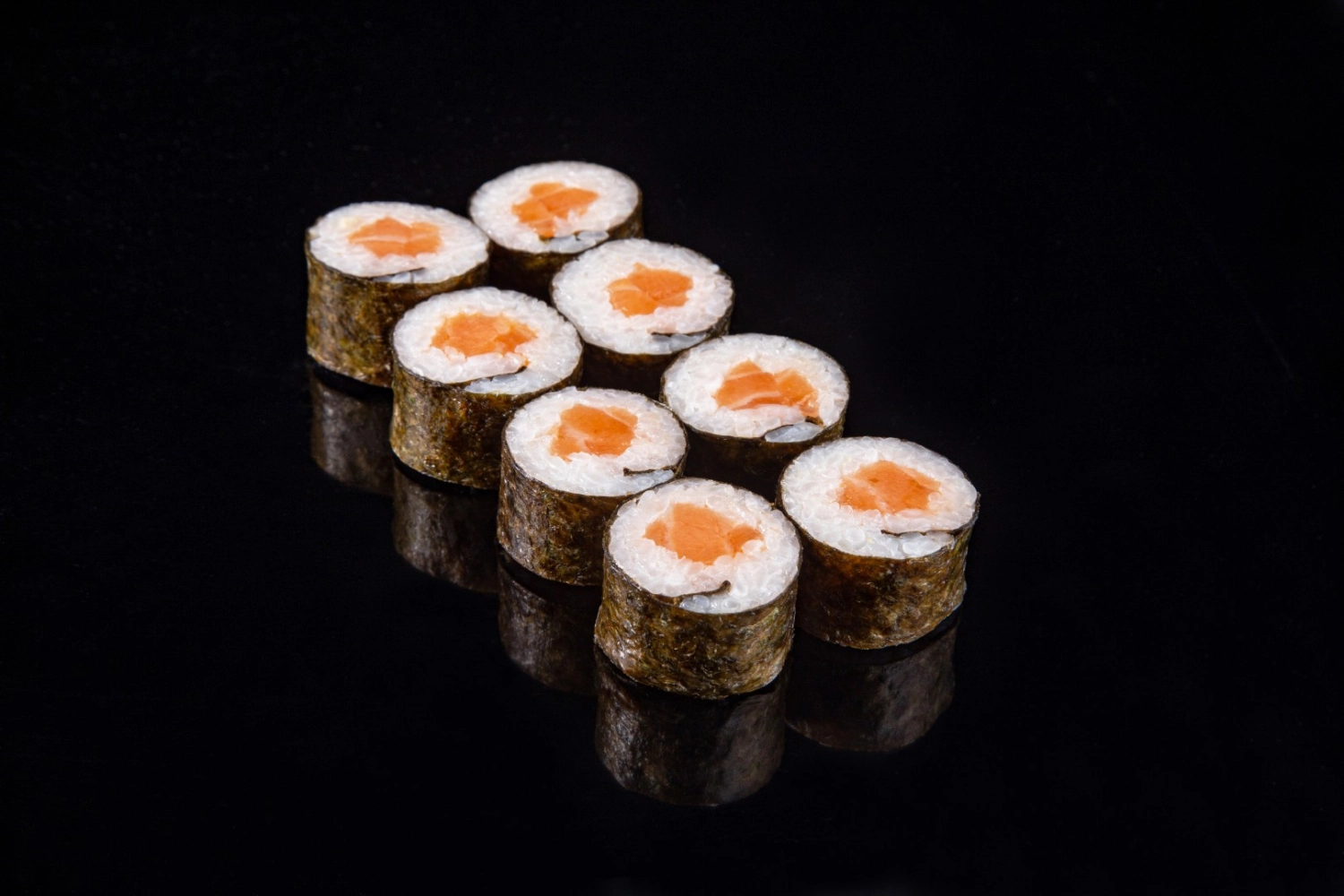 Хосомаки с лососем