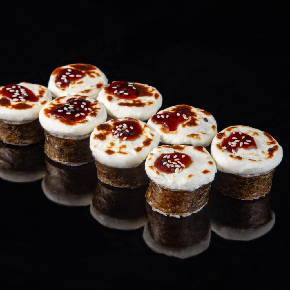 Бази ролл с лососем