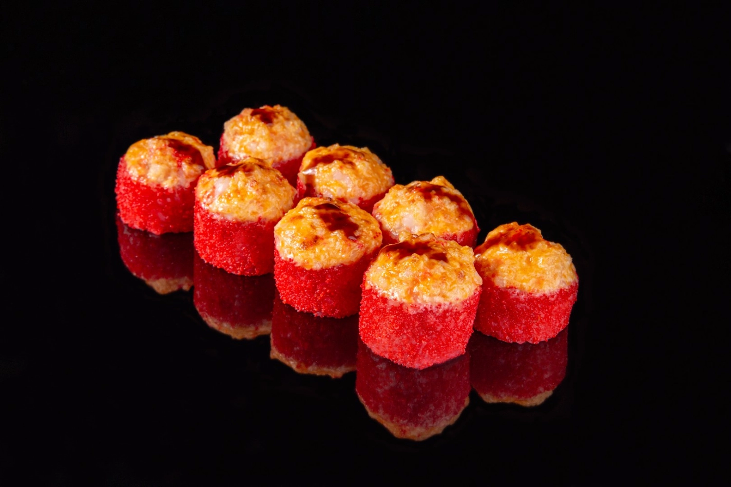 Ролл с креветкой запечённый